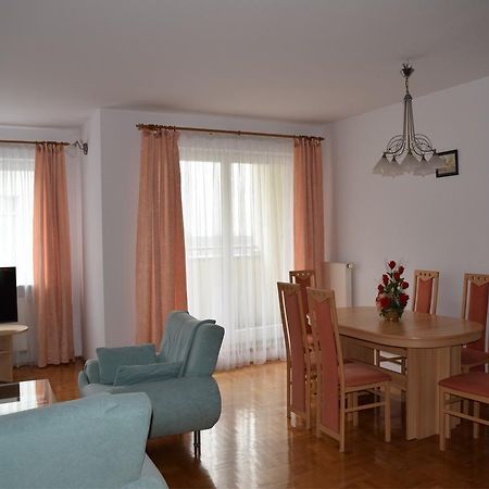 Dgm Apartment Варшава Экстерьер фото